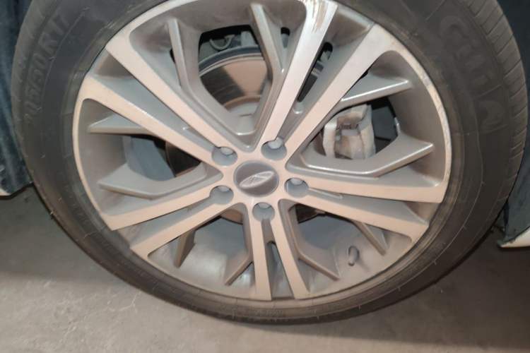 Used Chery Arrizo 5 2017 1.5L Manual Luxury Edition Right Front Wheel Hub