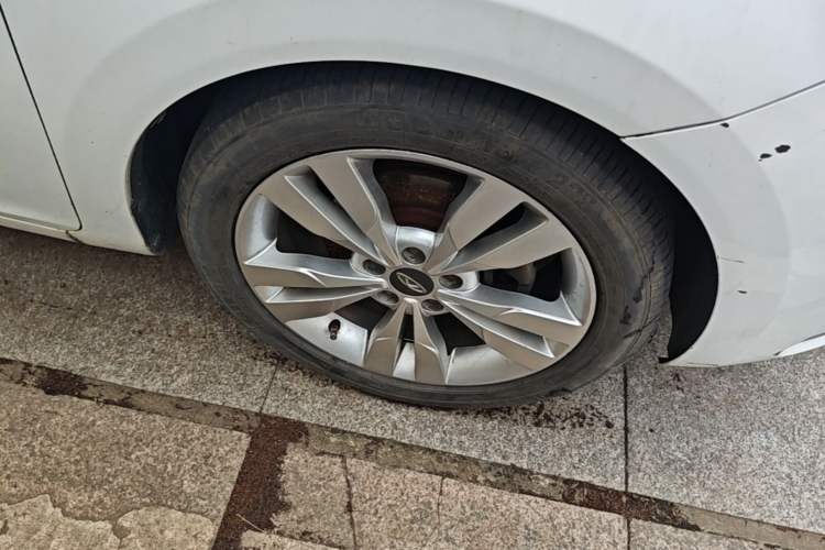 Used Chery Arrizo 5 2017 1.5L CVT Fashion Edition Right Front Wheel Hub