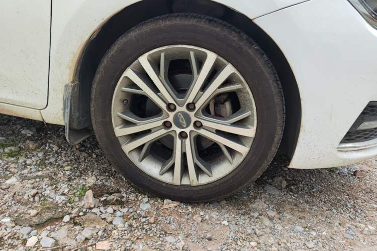 Used Chery Arrizo 5 2017 1.5L Manual Luxury Edition Right Front Wheel Hub