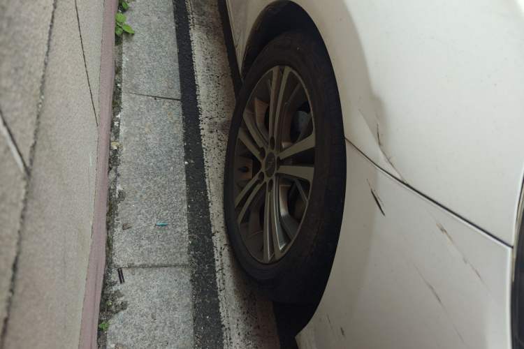 Used Chery Arrizo 5 2017 1.5L Manual Luxury Edition Right Front Wheel Hub