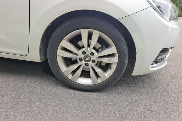 Used Chery Arrizo 5 2017 1.5L Manual Fashion Edition Right Front Wheel Hub