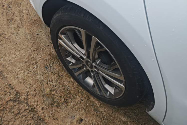 Used Chery Arrizo 5 2017 1.5L Manual Luxury Edition Right Rear Wheel Hub