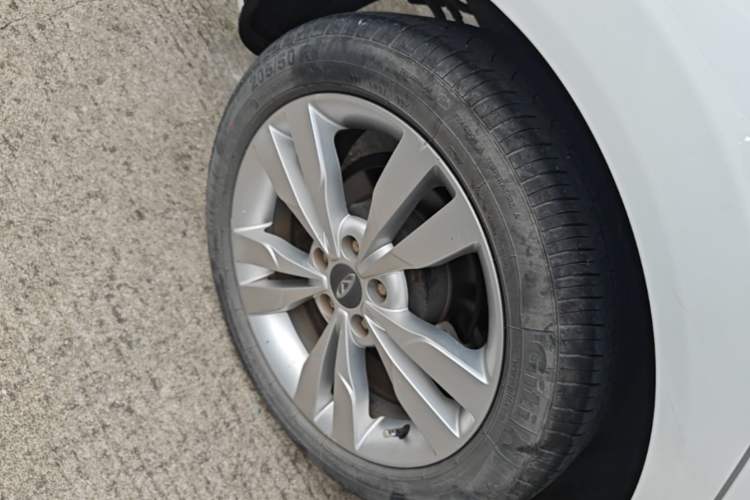 Used Chery Arrizo 5 2017 1.5L CVT Trendsetting Edition Right Rear Wheel Hub