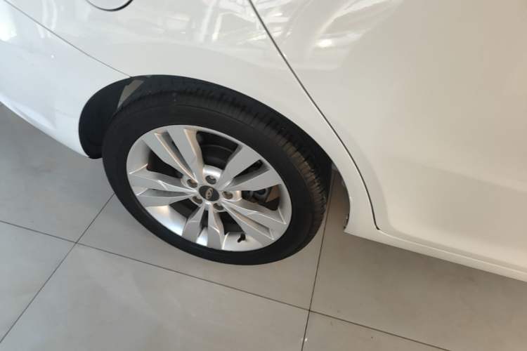 Used Chery Arrizo 5 2017 1.5L Manual Fashion Edition Right Rear Wheel Hub