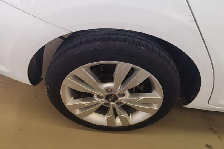 Used Chery Arrizo 5 2017 1.5L CVT Trendsetting Edition Right Rear Wheel Hub