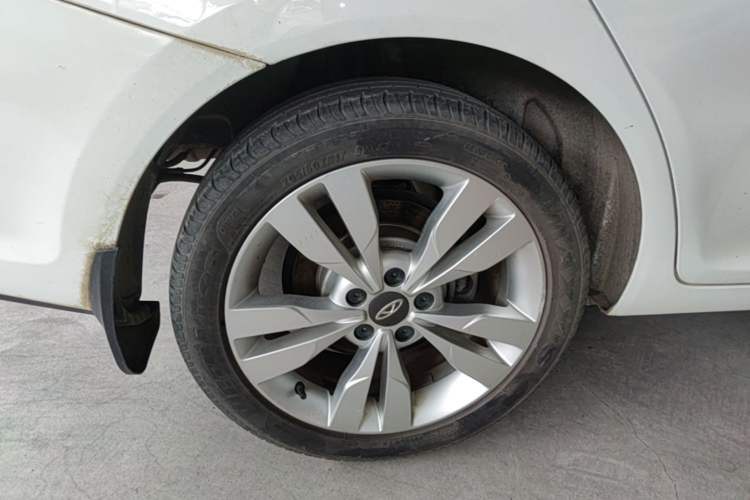 Used Chery Arrizo 5 2017 1.5L Manual Lingchao Edition Right Rear Wheel Hub