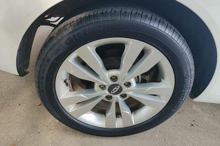 Used Chery Arrizo 5 2017 1.5L Manual Lingchao Edition Right Rear Wheel Hub