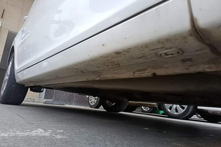 Used Chery Arrizo 5 2017 1.5L CVT Elite Edition Right Side Sill
