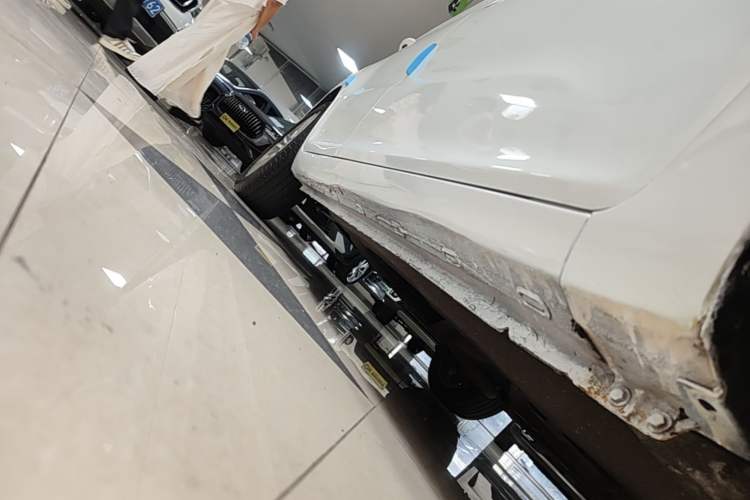 Used Chery Arrizo 5 2017 1.5L CVT Luxury Edition Right Side Sill