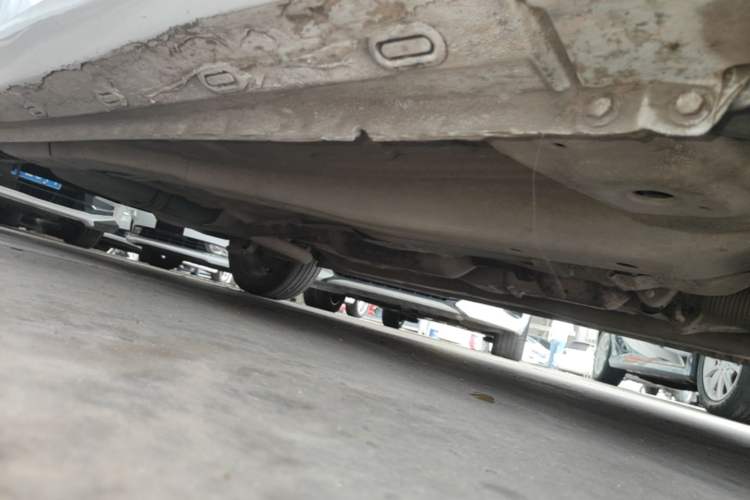 Used Chery Arrizo 5 2017 1.5L CVT Luxury Edition Right Side Sill