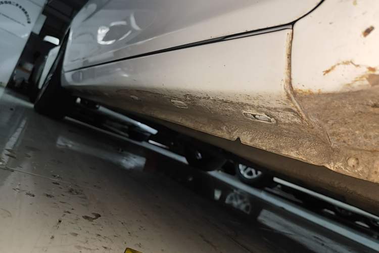 Used Chery Arrizo 5 2017 1.5L CVT Luxury Edition Right Side Sill