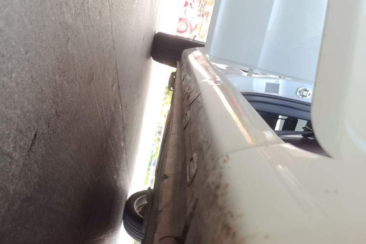 Used Chery Arrizo 5 2017 1.5L CVT Trendsetting Edition Right Side Sill