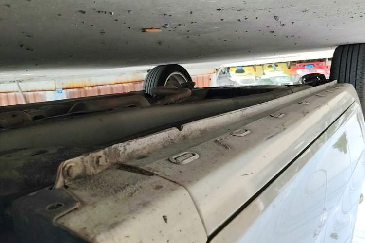 Used Chery Arrizo 5 2017 1.5L CVT Elite Edition Right Side Sill