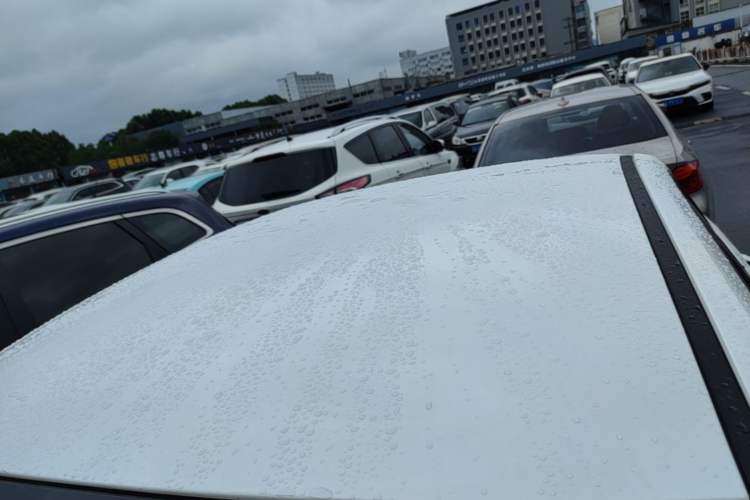Used Chery Arrizo 5 2017 1.5L CVT Trendsetting Edition Roof
