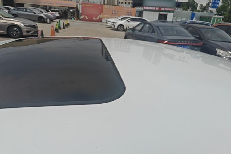 Used Chery Arrizo 5 2017 1.5L Manual Luxury Edition Roof