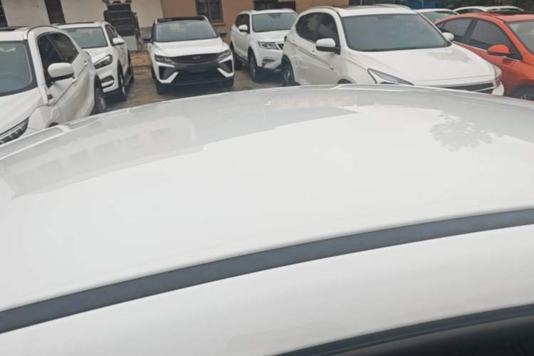 Used Chery Arrizo 5 2017 1.5L Manual Elite Edition Roof