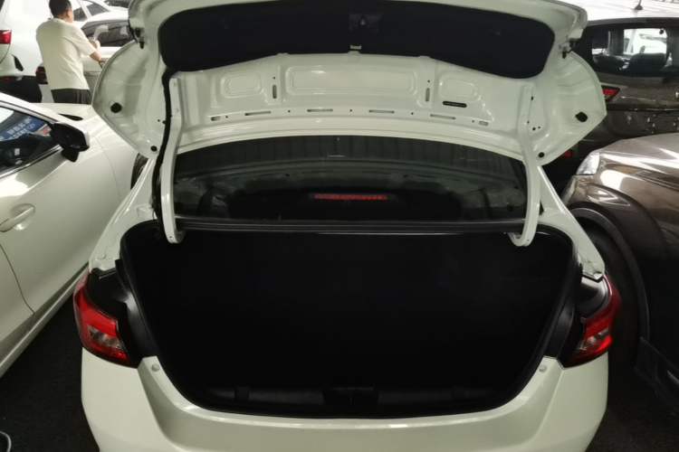 Used Chery Arrizo 5 2017 1.5L CVT Trendsetting Edition Trunk