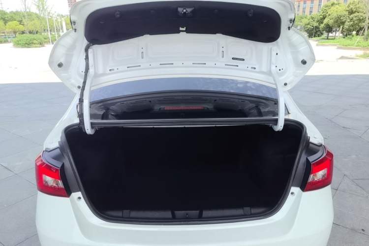 Used Chery Arrizo 5 2017 1.5L CVT Trendsetting Edition Trunk