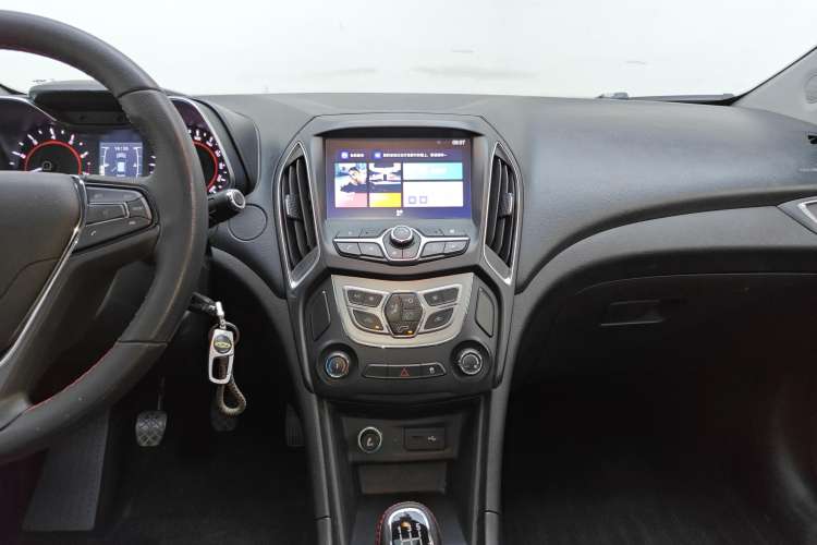 Used Chery Arrizo 5 2017 SPORT 1.5T Manual Luxury Edition Audio And AC Panel