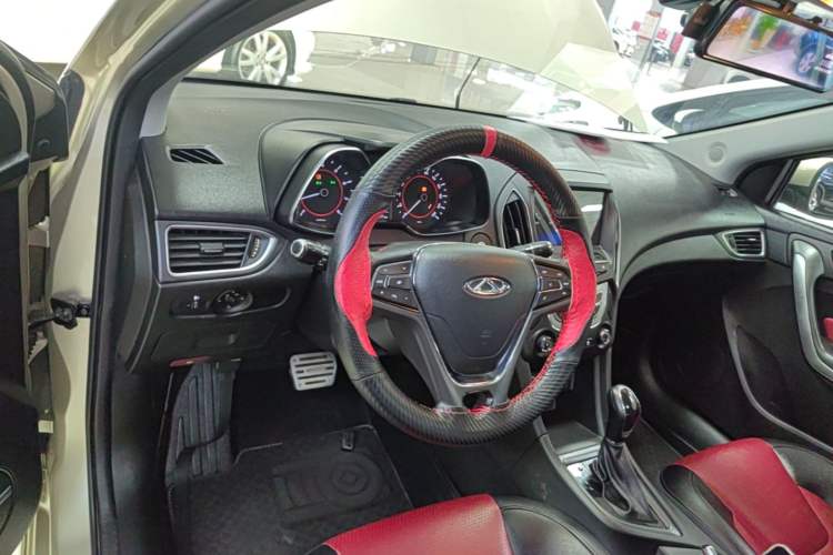 Used Chery Arrizo 5 2017 1.5L CVT Luxury Edition Center Console