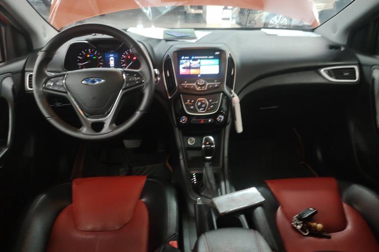 Used Chery Arrizo 5 2017 SPORT 1.5T CVT Prestige Edition Center Console