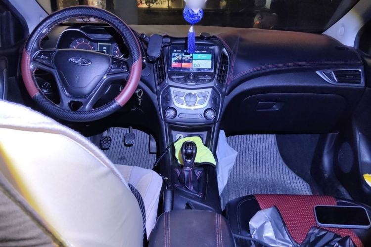 Used Chery Arrizo 5 2017 SPORT 1.5T Manual Luxury Edition Center Console