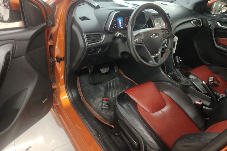 Used Chery Arrizo 5 2017 SPORT 1.5T CVT Prestige Edition Driver Seat