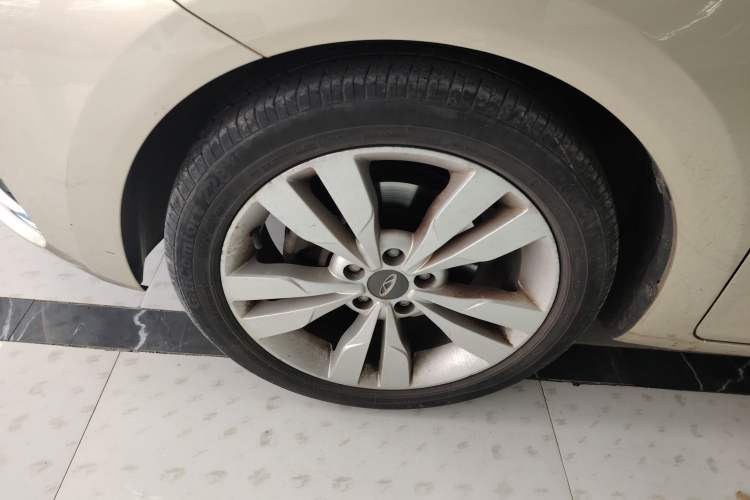 Used Chery Arrizo 5 2017 1.5L CVT Trendsetting Edition Exterior 4