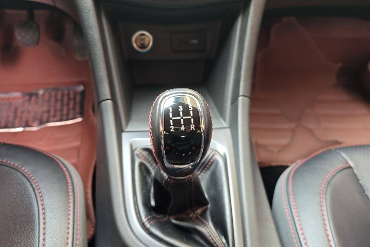 Used Chery Arrizo 5 2017 1.5L Manual Luxury Edition Gear Lever