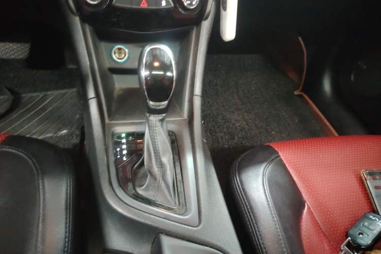 Used Chery Arrizo 5 2017 SPORT 1.5T CVT Prestige Edition Gear Lever