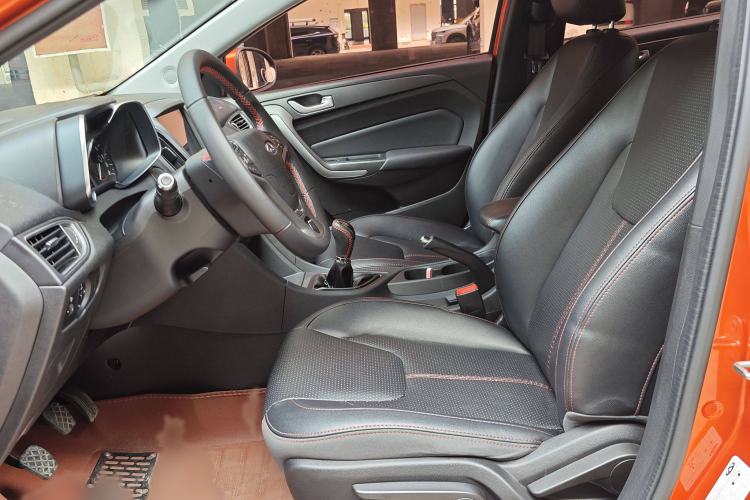 Used Chery Arrizo 5 2017 1.5L Manual Luxury Edition Interior 1
