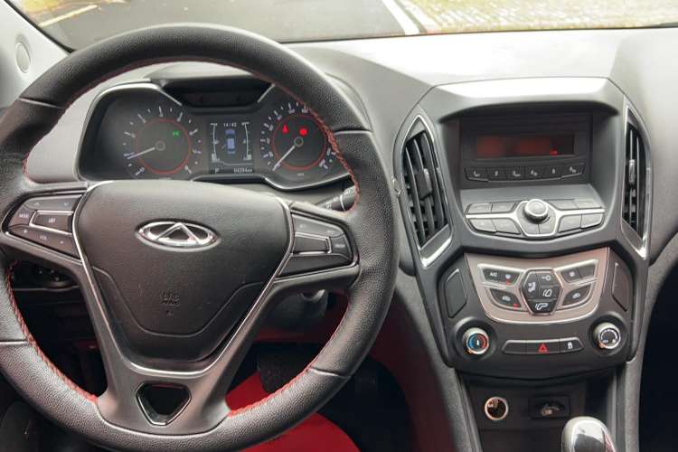 Used Chery Arrizo 5 2017 1.5L CVT Trendsetting Edition Interior 3