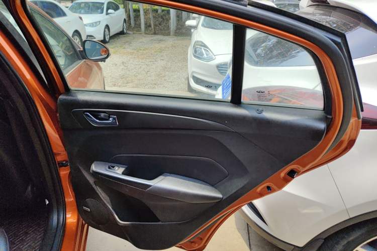 Used Chery Arrizo 5 2017 1.5L Manual Lingchao Edition Interior 6