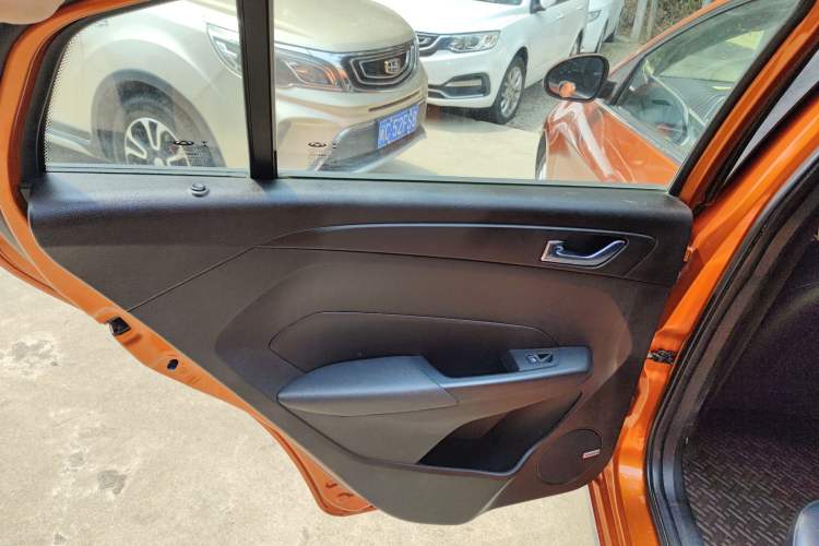Used Chery Arrizo 5 2017 1.5L Manual Lingchao Edition Interior 8