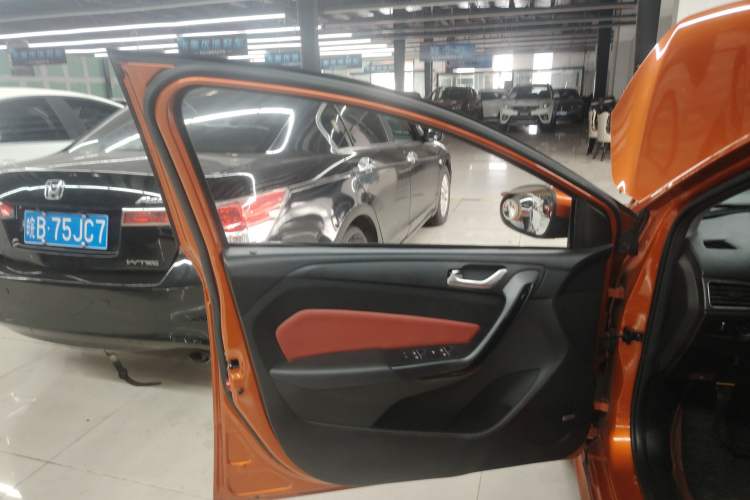 Used Chery Arrizo 5 2017 SPORT 1.5T CVT Prestige Edition Left Front Door Interior