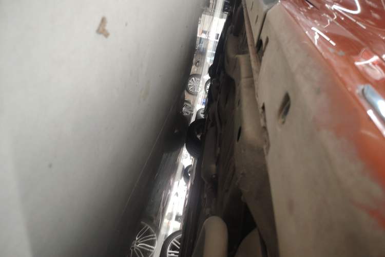 Used Chery Arrizo 5 2017 SPORT 1.5T CVT Prestige Edition Left Side Sill