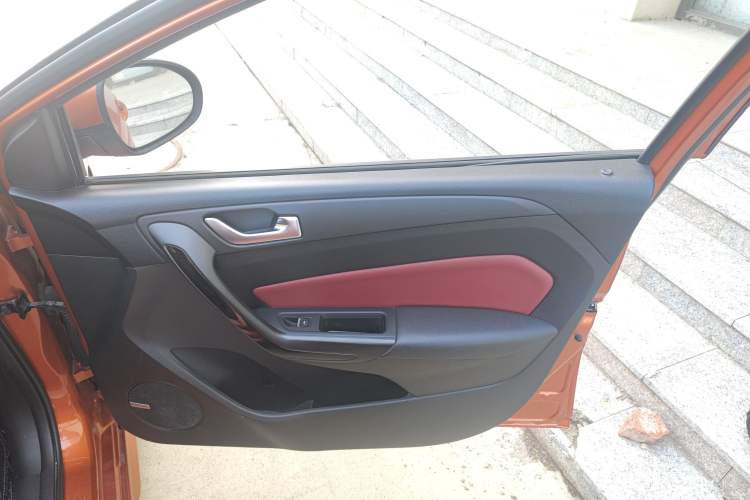 Used Chery Arrizo 5 2017 SPORT 1.5T CVT Prestige Edition Right Front Door Interior