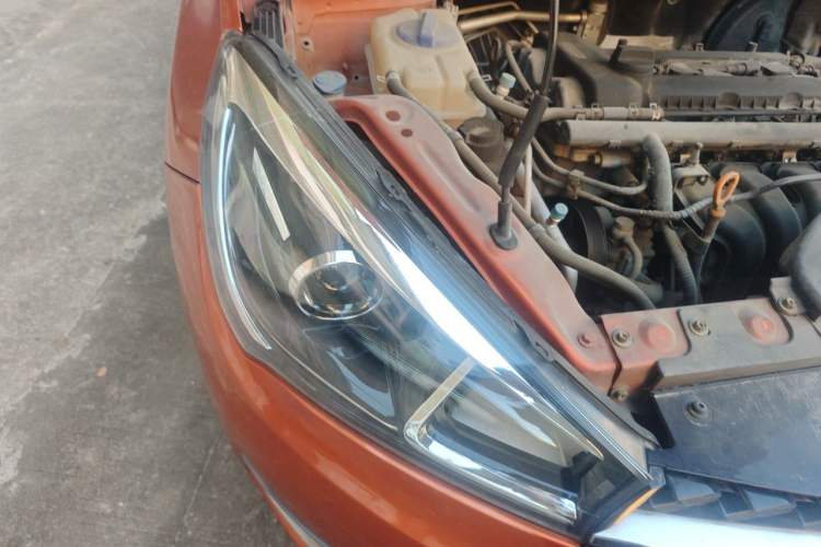 Used Chery Arrizo 5 2017 1.5L CVT Luxury Edition Right Front Headlight