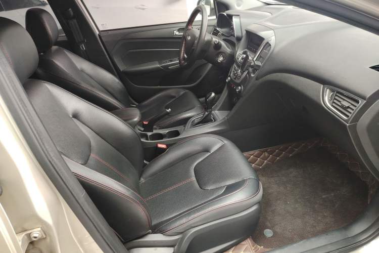 Used Chery Arrizo 5 2017 1.5L CVT Trendsetting Edition Right Front Seat