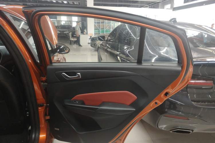 Used Chery Arrizo 5 2017 SPORT 1.5T CVT Prestige Edition Right Rear Door Interior