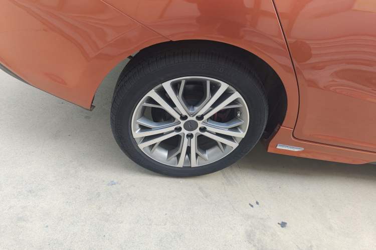 Used Chery Arrizo 5 2017 SPORT 1.5T CVT Prestige Edition Right Rear Wheel Hub