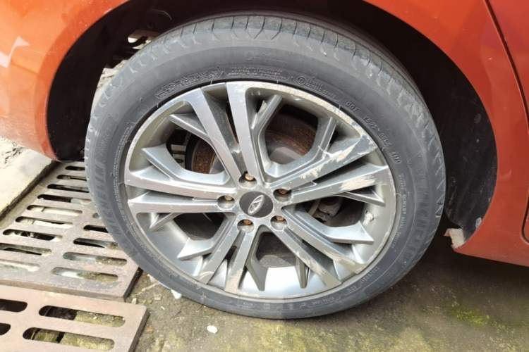 Used Chery Arrizo 5 2017 1.5L Manual Luxury Edition Right Rear Wheel Hub