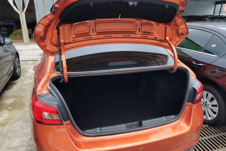 Used Chery Arrizo 5 2017 1.5L Manual Luxury Edition Trunk
