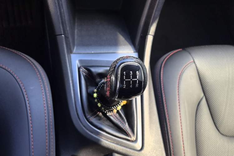Used Chery Arrizo 5 2018 1.5L Manual Tribute to Youth Edition Interior 4