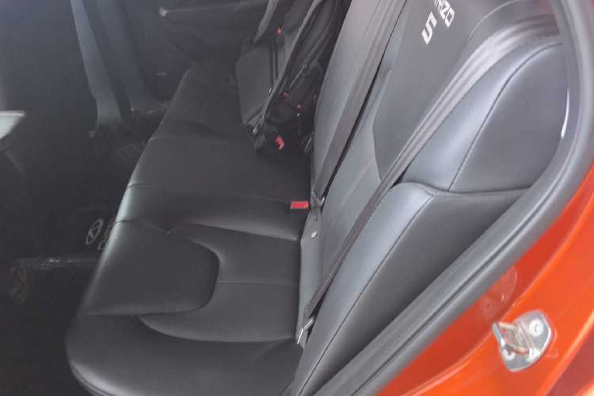 Used Chery Arrizo 5 2018 1.5L Manual Tribute to Youth Edition Interior 4