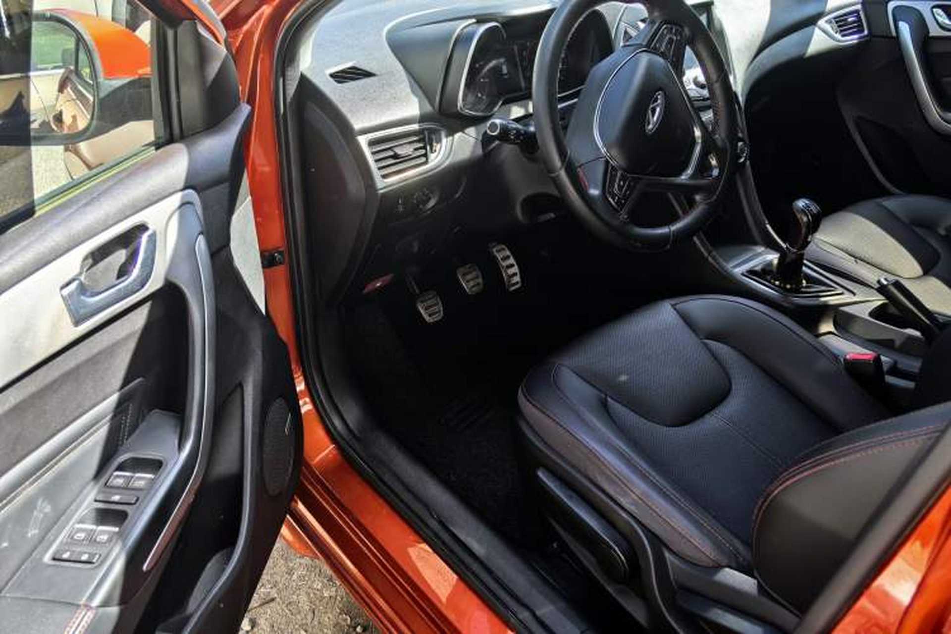 Used Chery Arrizo 5 2018 1.5L Manual Tribute to Youth Edition Interior 5
