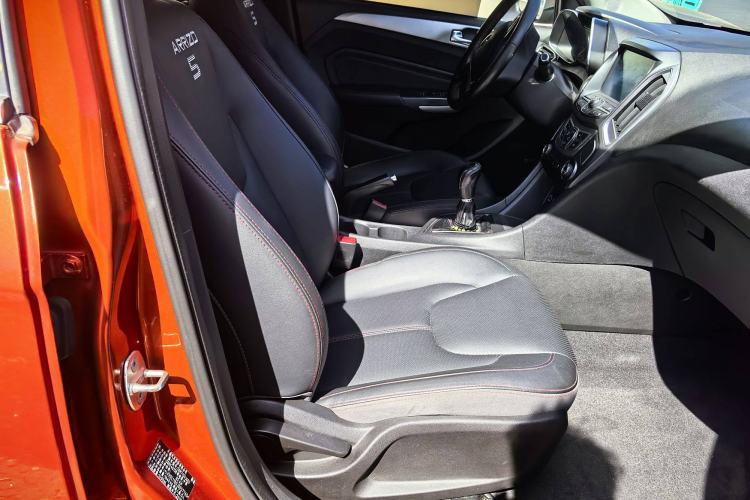 Used Chery Arrizo 5 2018 1.5L Manual Tribute to Youth Edition Interior 8