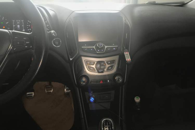 Used Chery Arrizo 5 2018 1.5L Manual Tribute to Youth Edition Audio And AC Panel