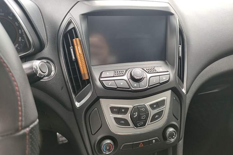 Used Chery Arrizo 5 2018 1.5L CVT Tribute to Youth Edition Audio And AC Panel