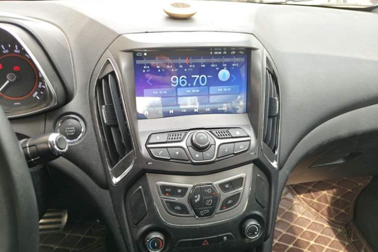 Used Chery Arrizo 5 2018 1.5L CVT Tribute to Youth Edition Audio And AC Panel